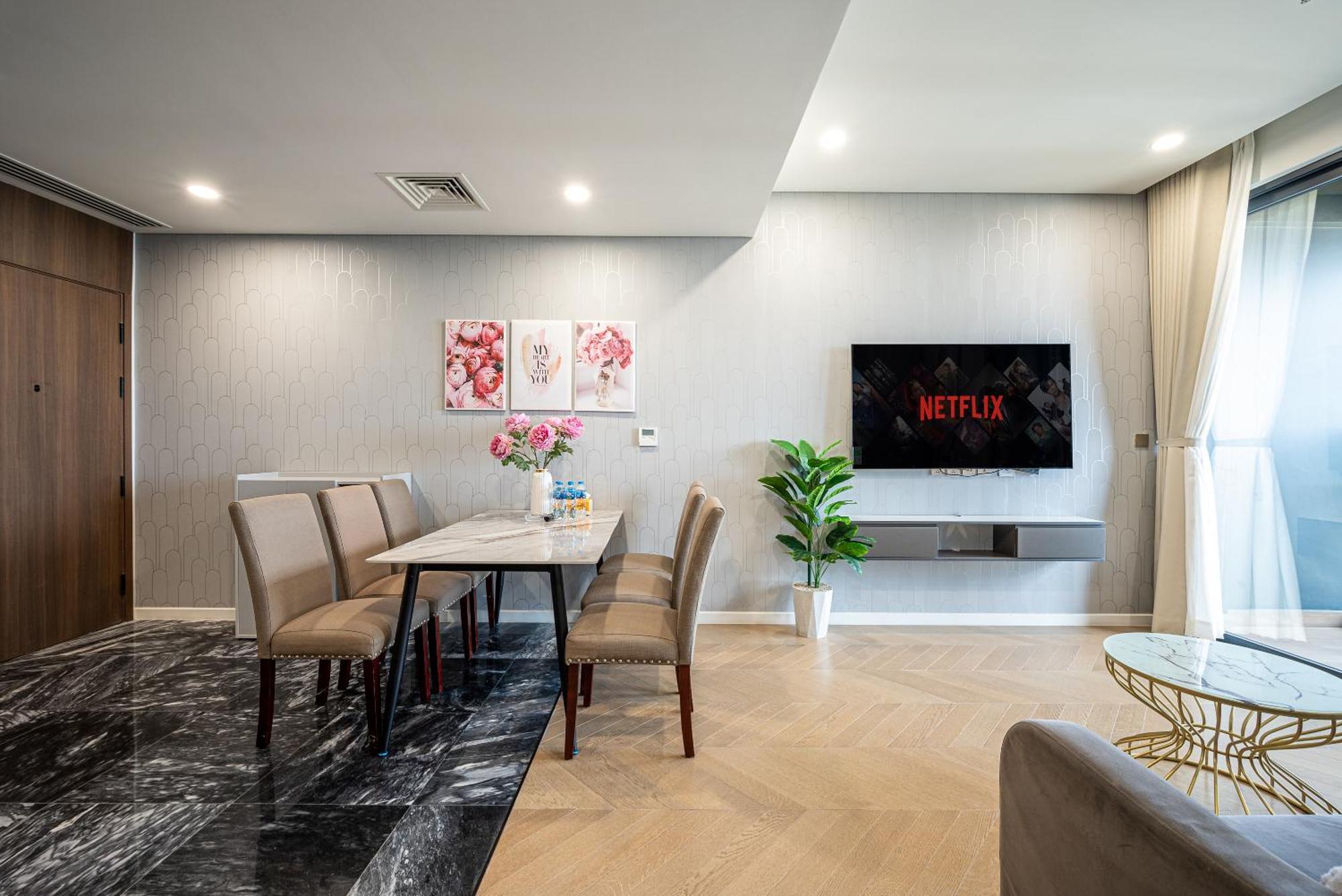 Lumiere Riverside By Aura Luxury * Ho Chi Minh City